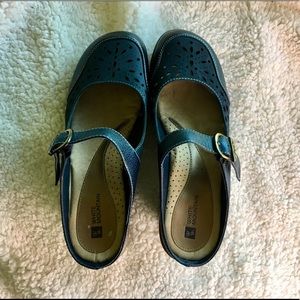❗️3/$39 White Mountain Mary Jane Mules Blue 8.5M